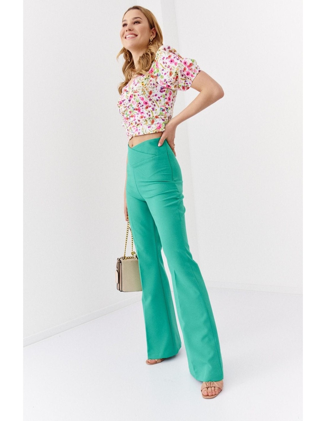 Elegant women\'s trousers with wide legs, green 05018 - Online store - Boutique